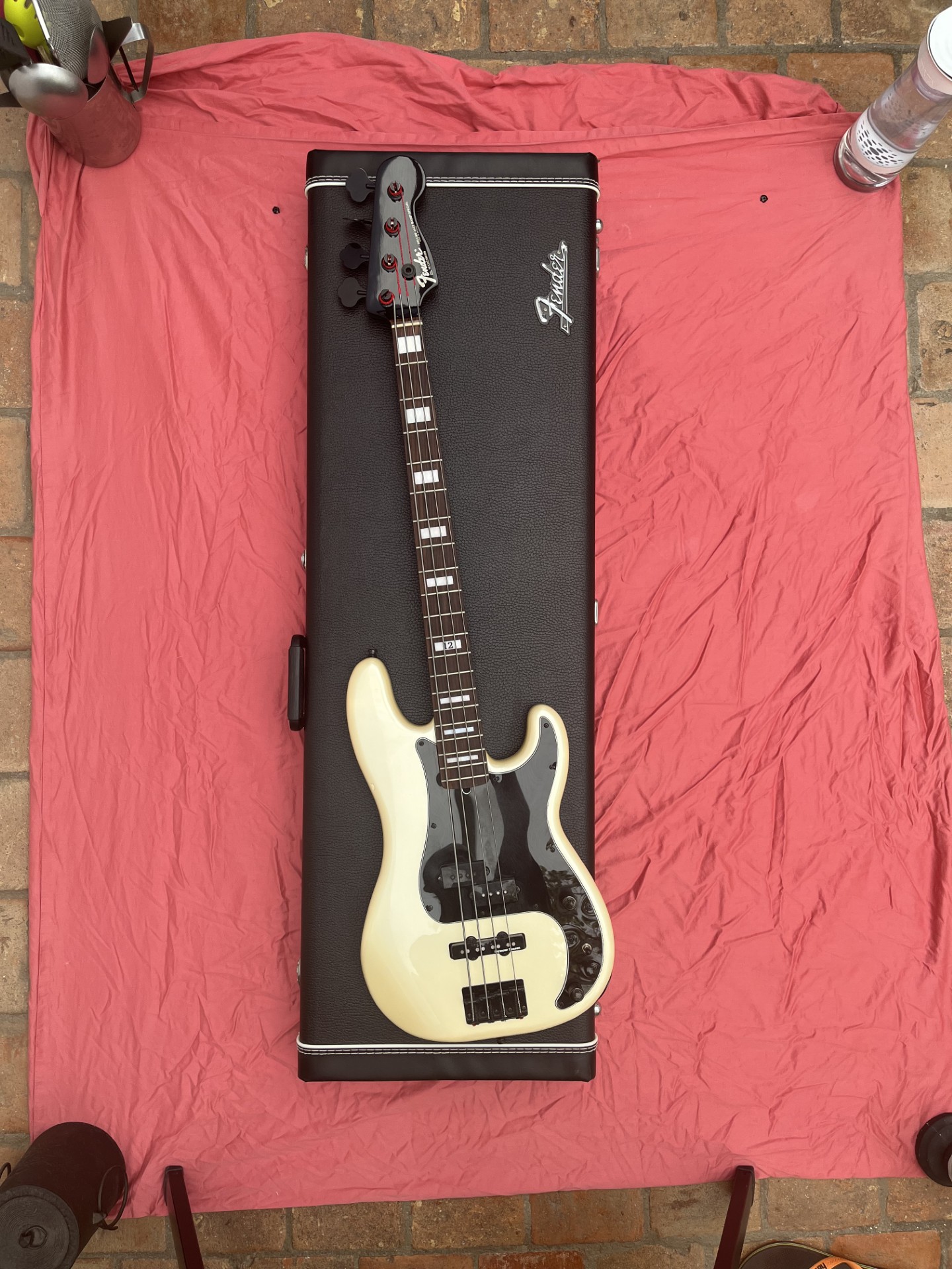 Basse Fender — photo originale